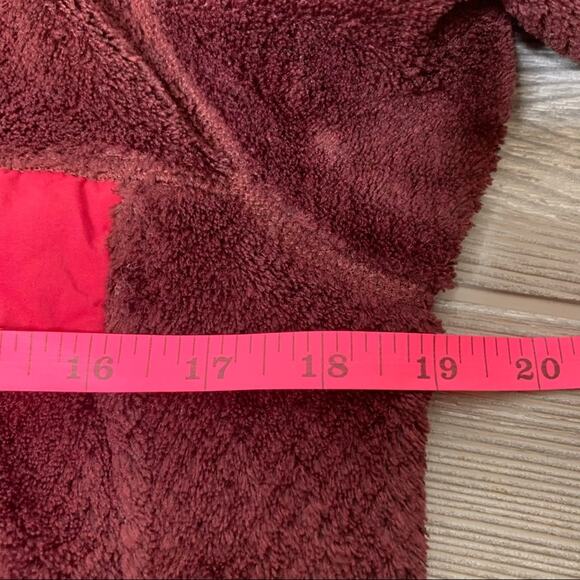 Patagonia fleece retool pocket snap popover maroon sz S - Picture 4 of 6